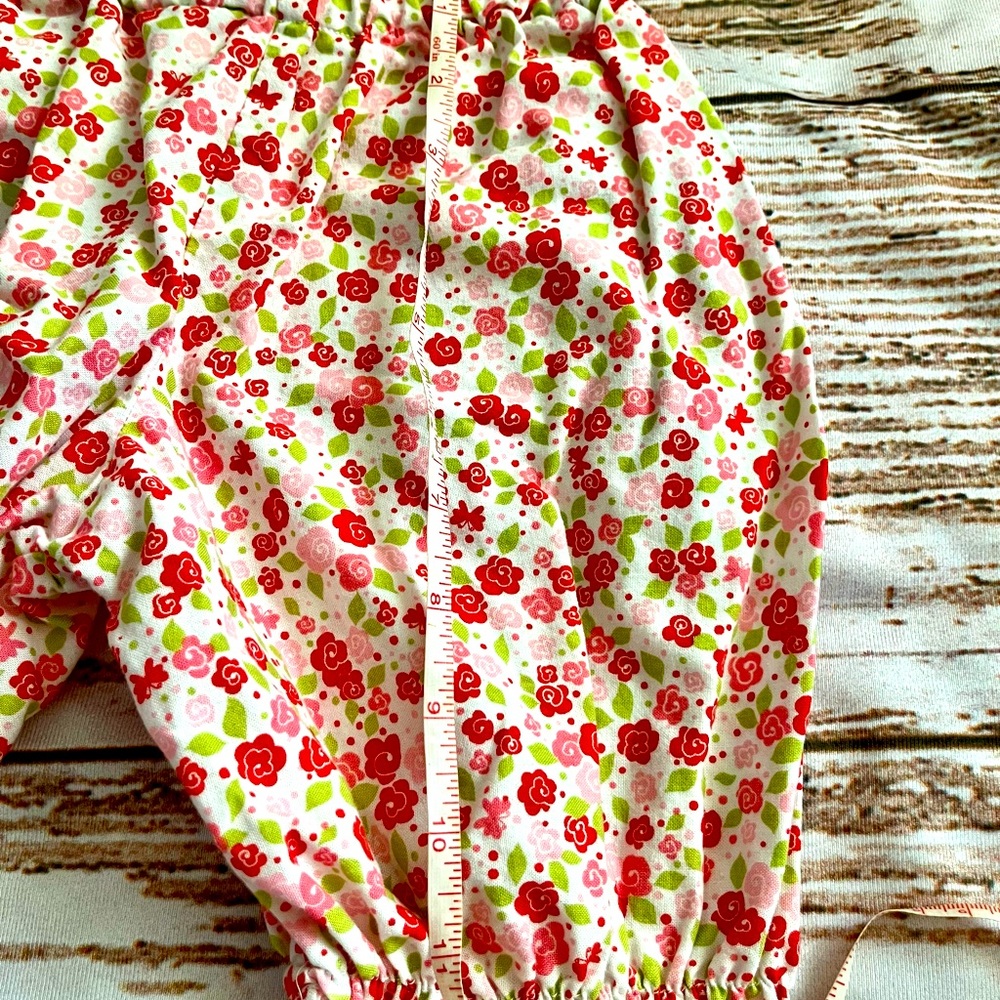 🍓Handmade☕️ by Etsy maker J. Marie 2 piece outfit featuring strawberries and tea - Picture 11 of 11